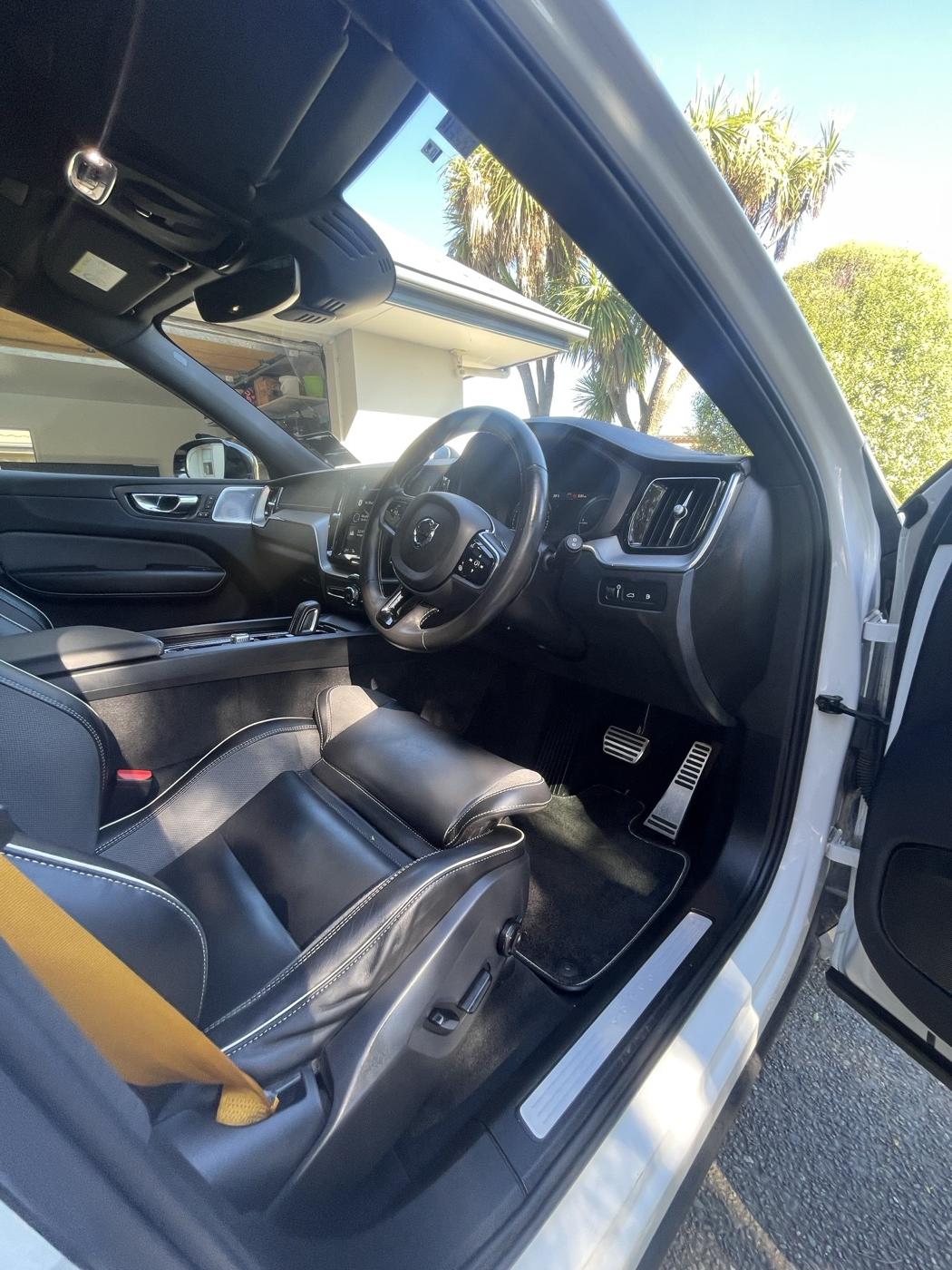 Volvo after Deluxe detail by Deluxe Detailing, mobile car detailing Kaiapoi